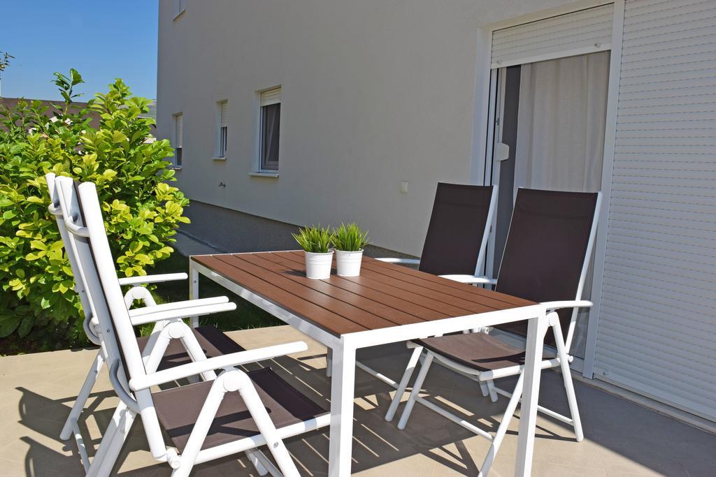 Apartments Roses Stobreč Extérieur photo