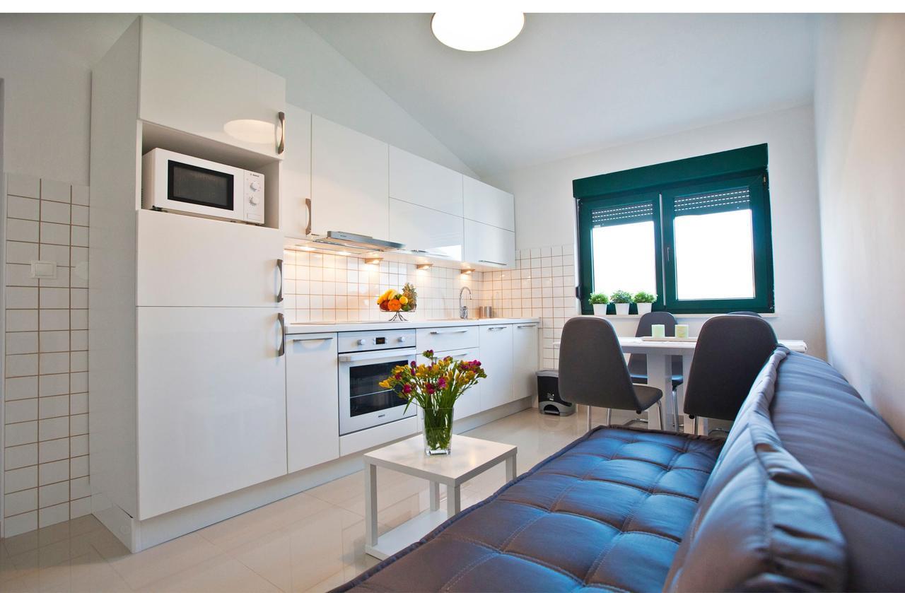 Apartments Roses Stobreč Extérieur photo
