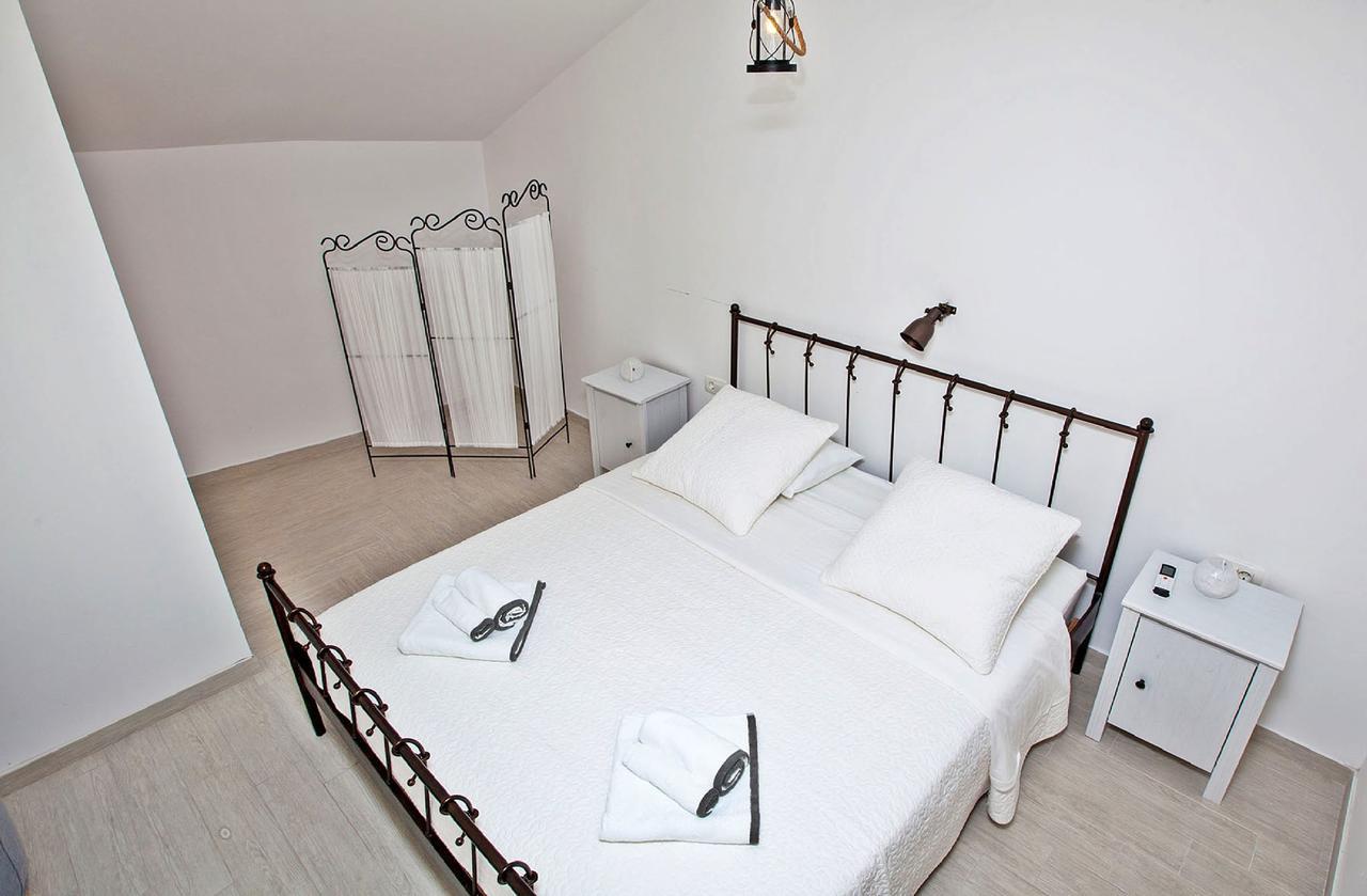 Apartments Roses Stobreč Extérieur photo
