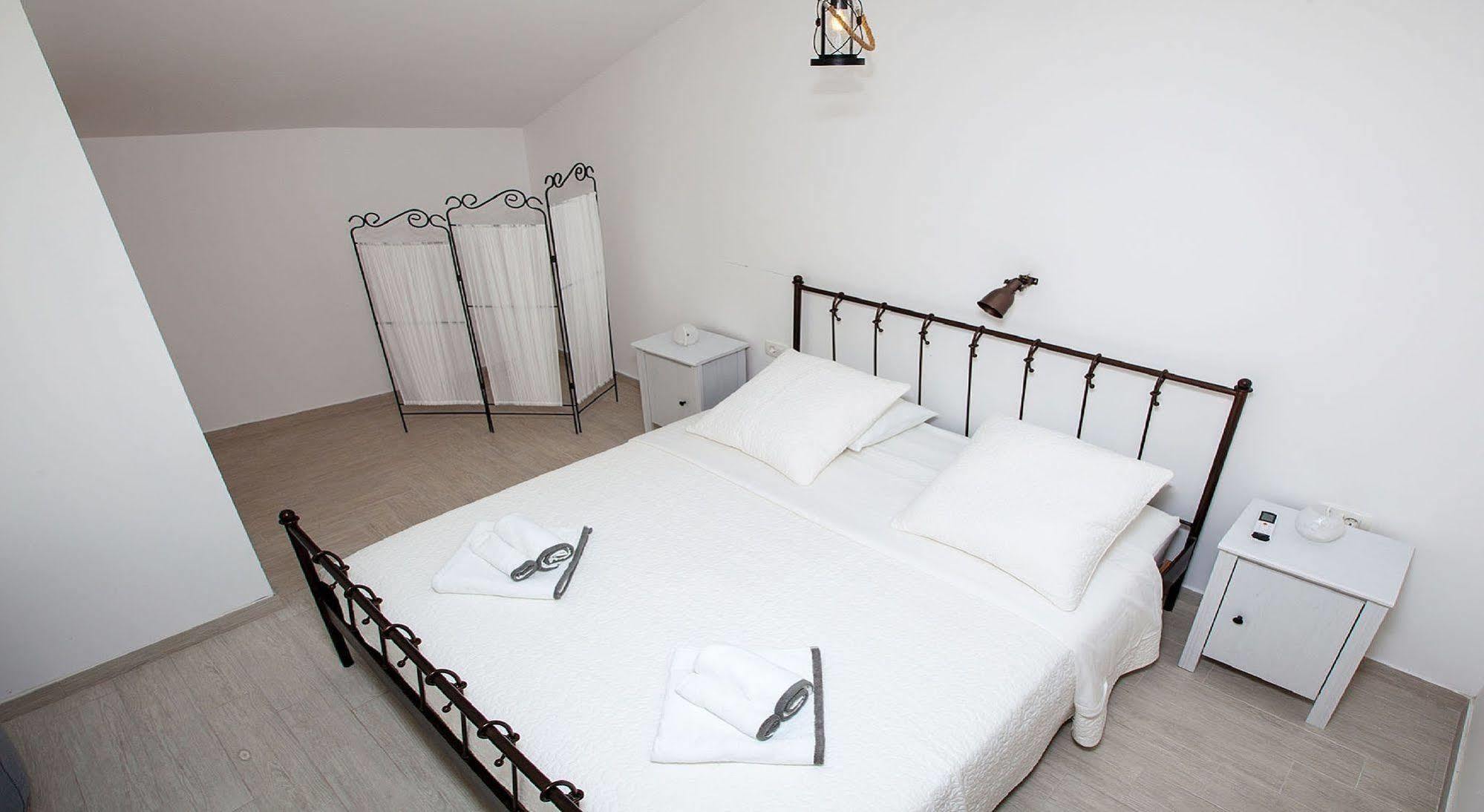 Apartments Roses Stobreč Extérieur photo